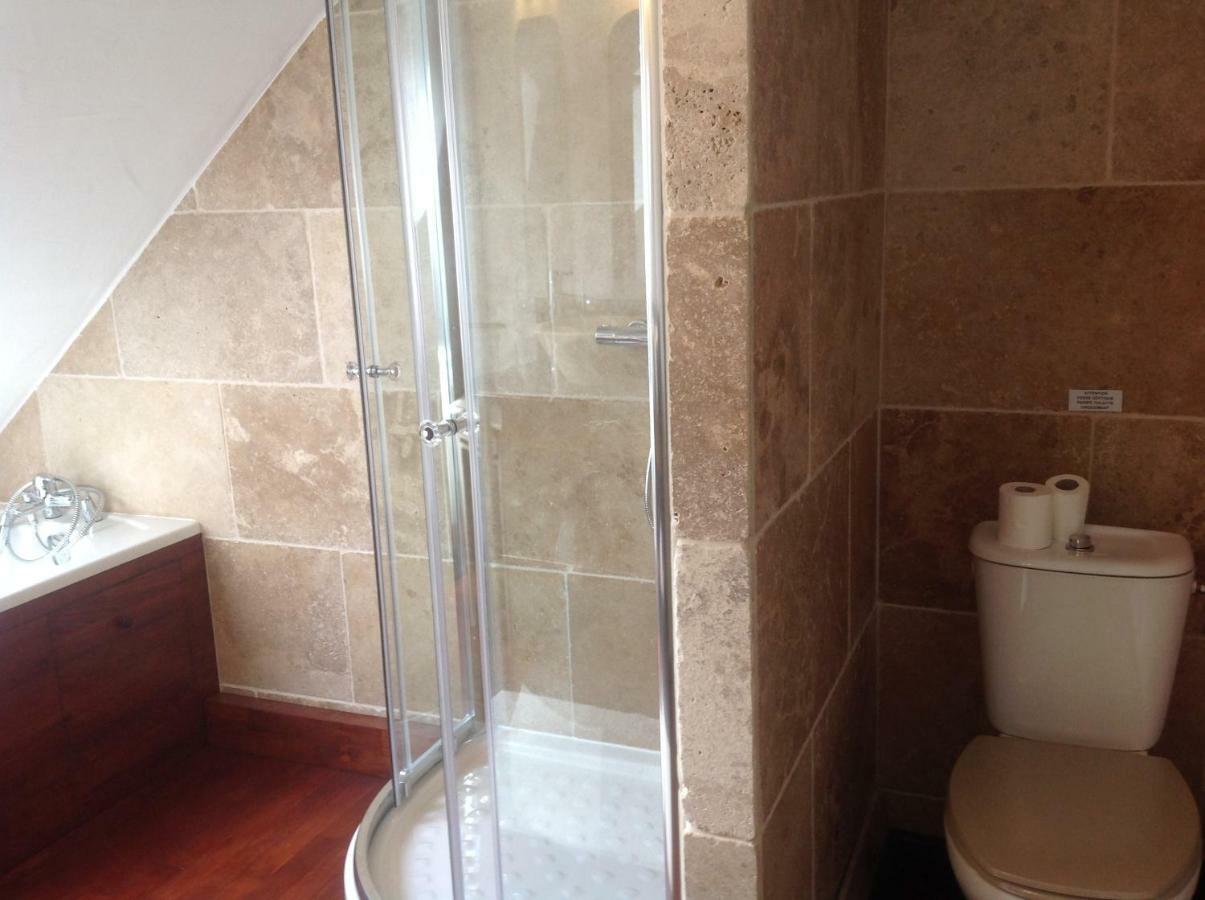 Yenne Chambres D'Hotes Des Lodges De La Cascade المظهر الخارجي الصورة